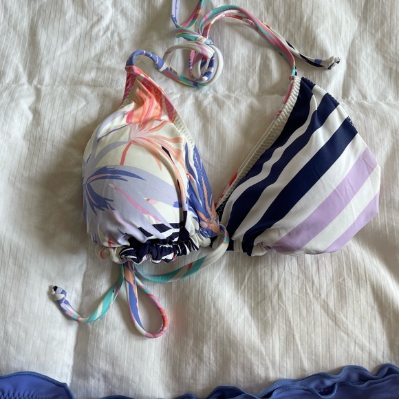 Bikini - Picture 5 of 5